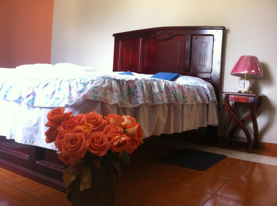 Hostal Jora Continental Cotacachi Δωμάτιο φωτογραφία