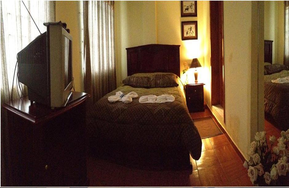 Hostal Jora Continental Cotacachi Δωμάτιο φωτογραφία